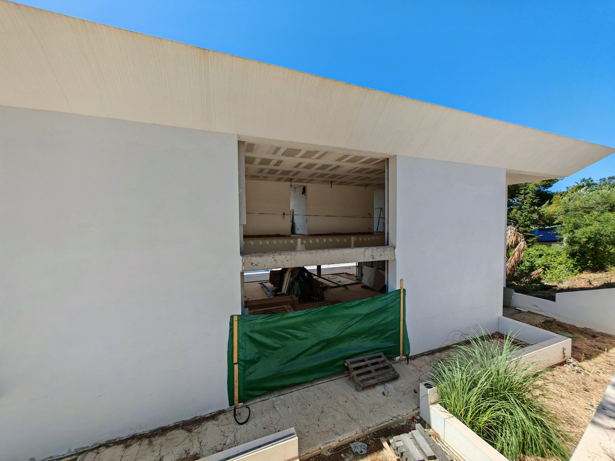 DP-12-R5411797-9 Villa for sale in Hacienda Las Chapas