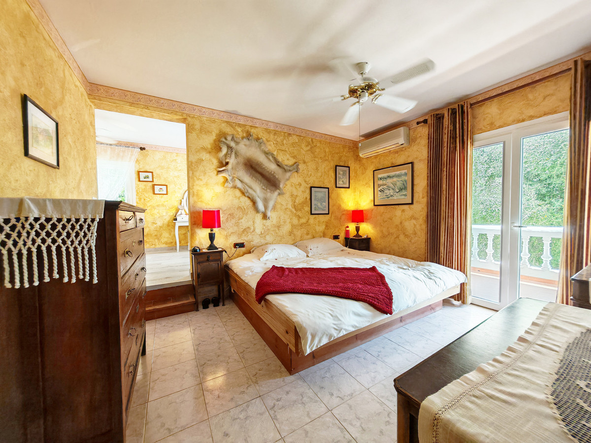 Villa for sale in La Cala de Mijas