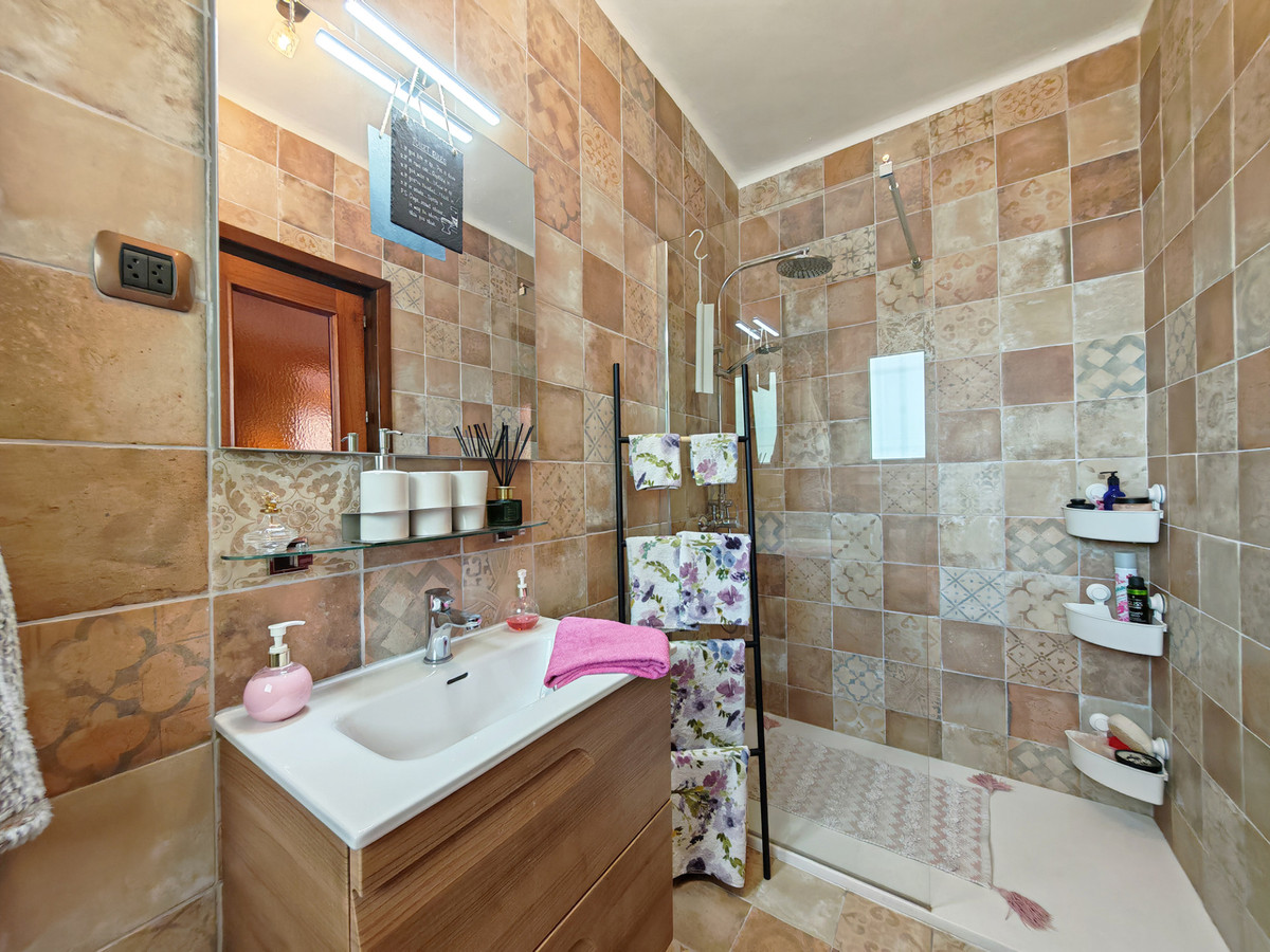 Villa for sale in La Cala de Mijas