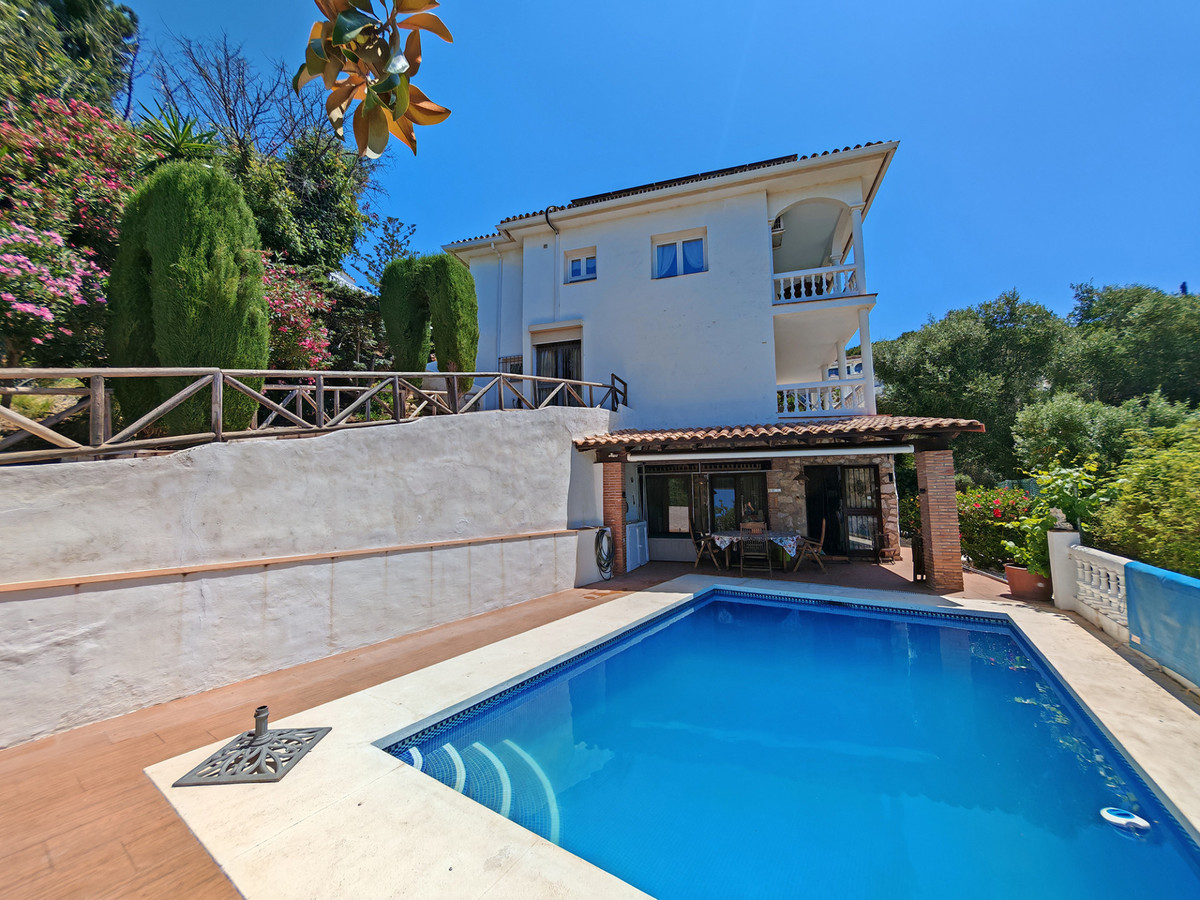 Villa for sale in La Cala de Mijas