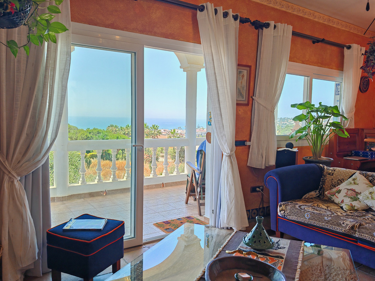 Villa for sale in La Cala de Mijas