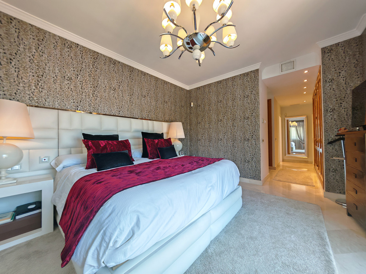 DP-12-R5412553-13 Villa for sale in Elviria