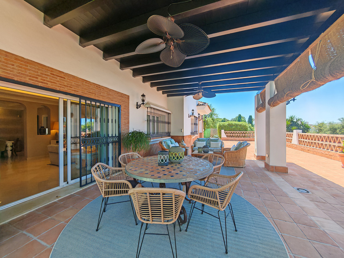 DP-12-R5412553-8 Villa for sale in Elviria