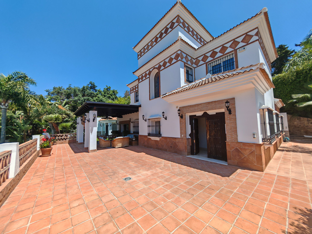 DP-12-R5412553-9 Villa for sale in Elviria