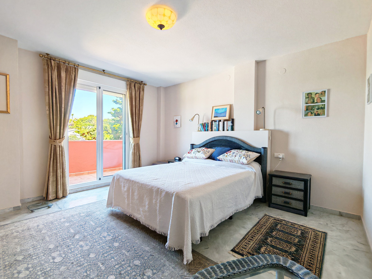Apartment – Duplex for sale in Marbella
