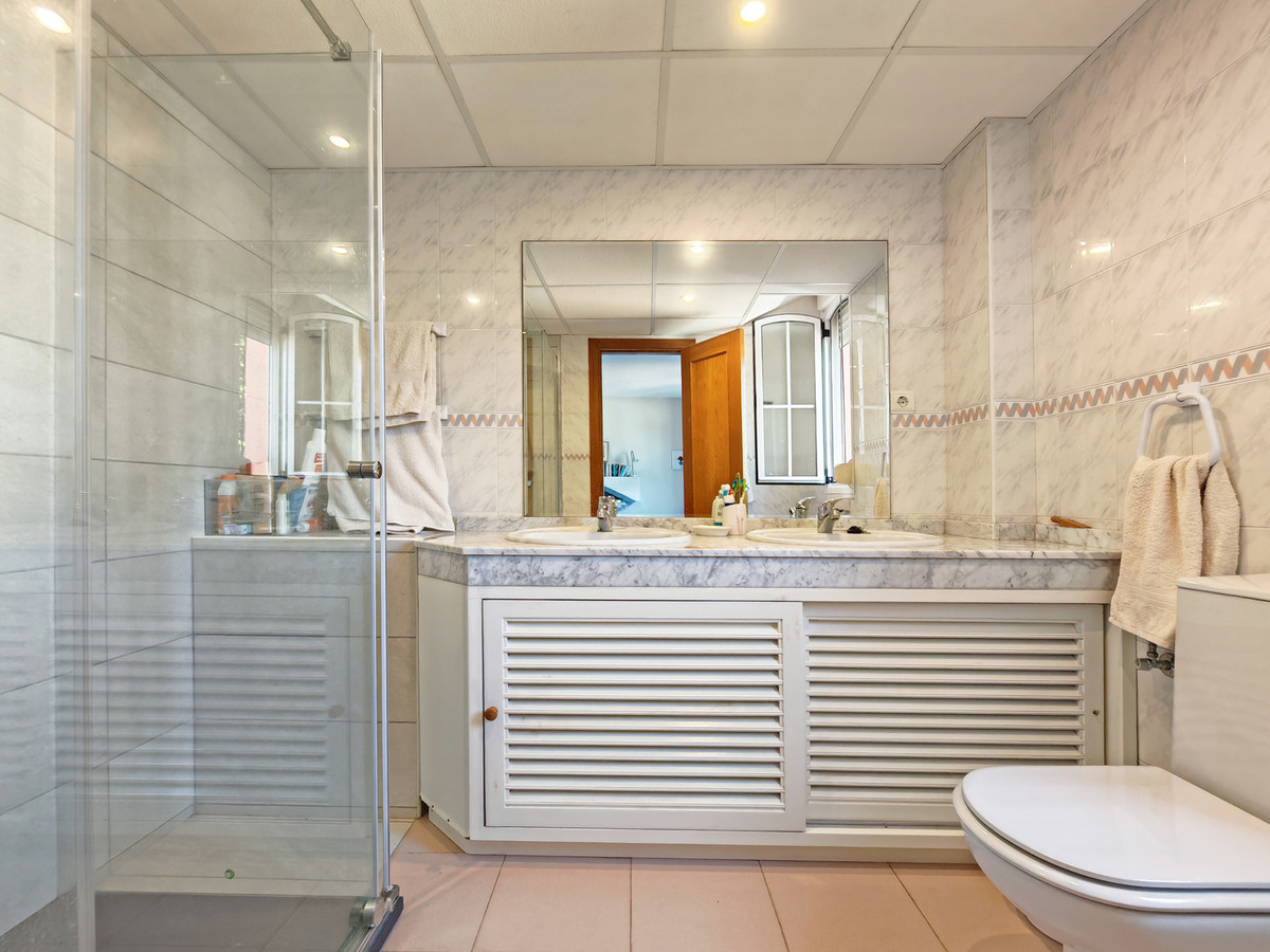 Apartment – Duplex for sale in Marbella