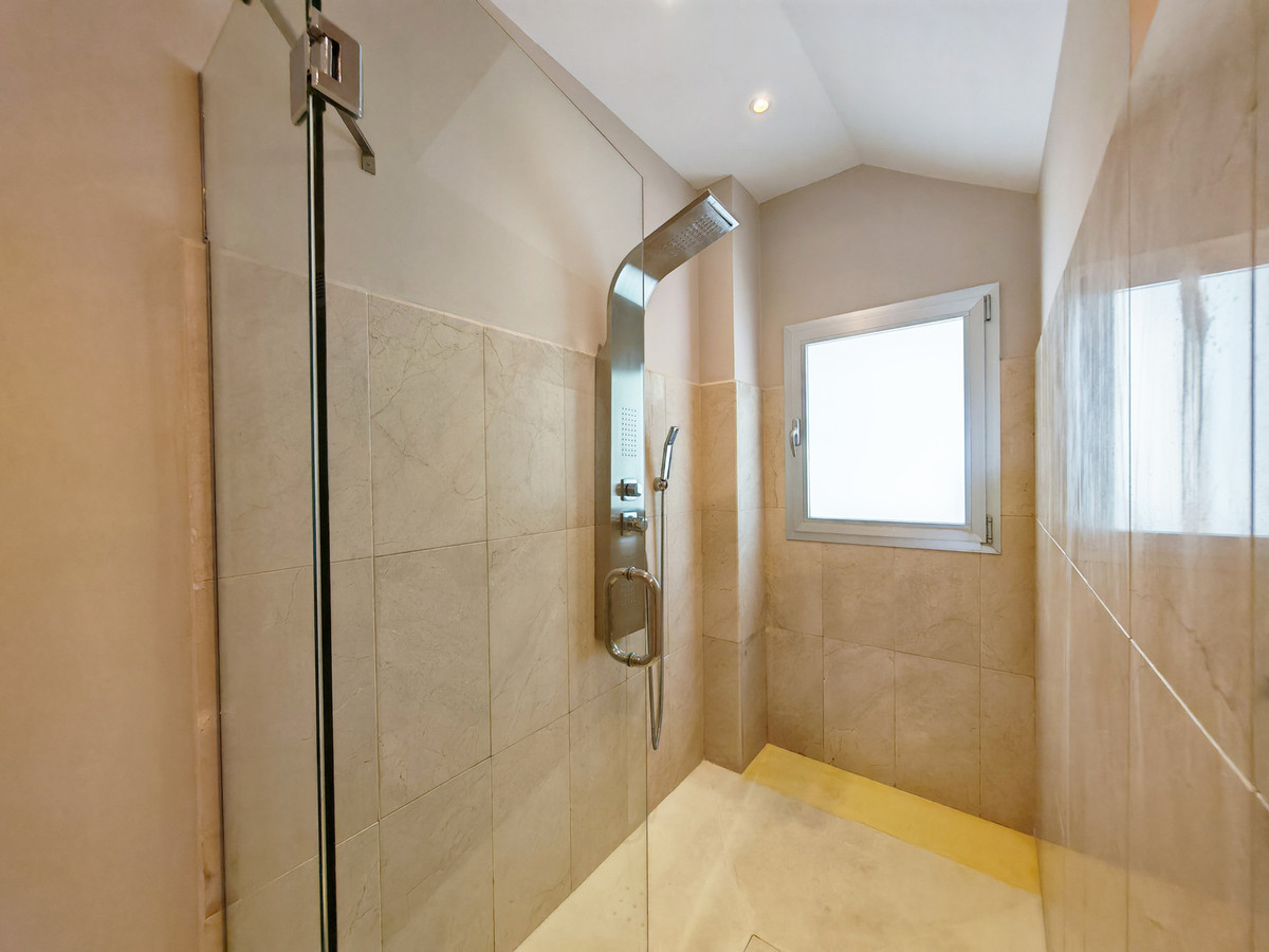DP-12-R5423632-22 Villa for sale in El Rosario