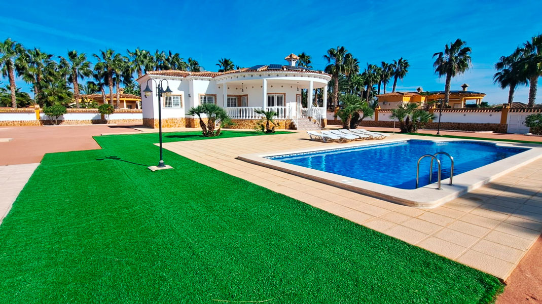 Finca for sale in Catral