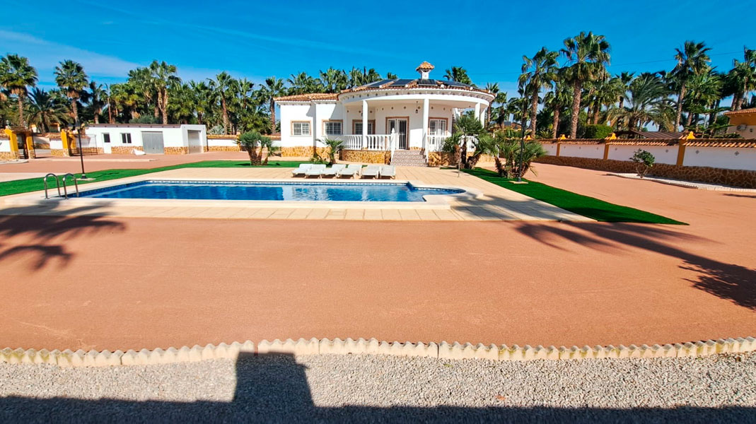 Finca for sale in Catral