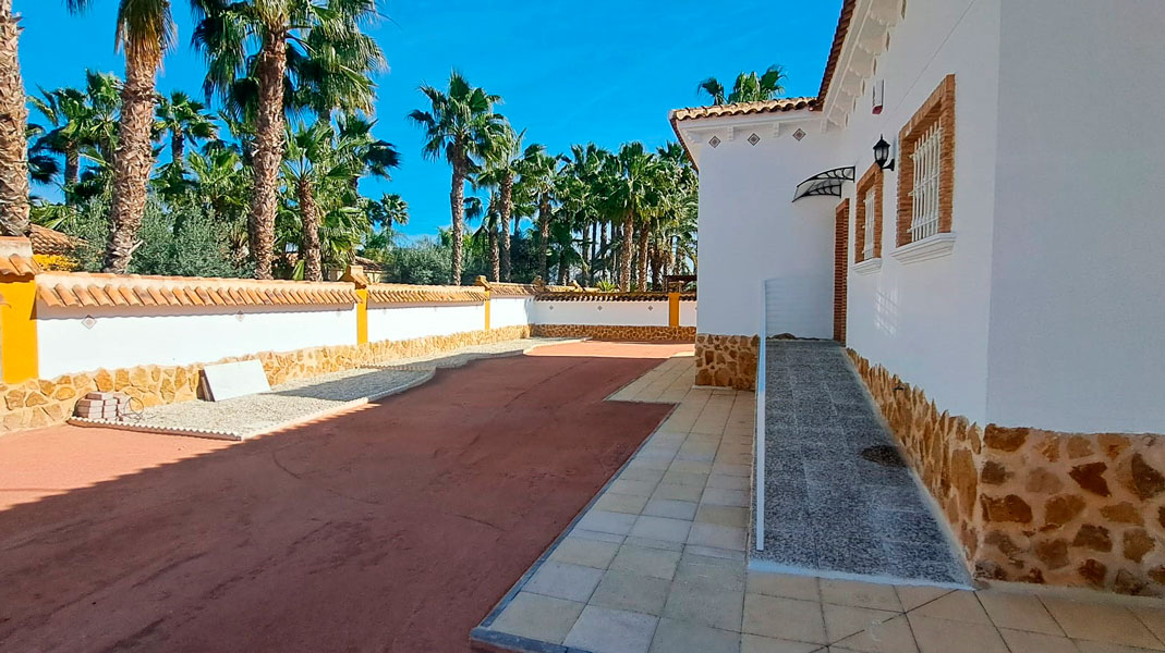 Finca for sale in Catral