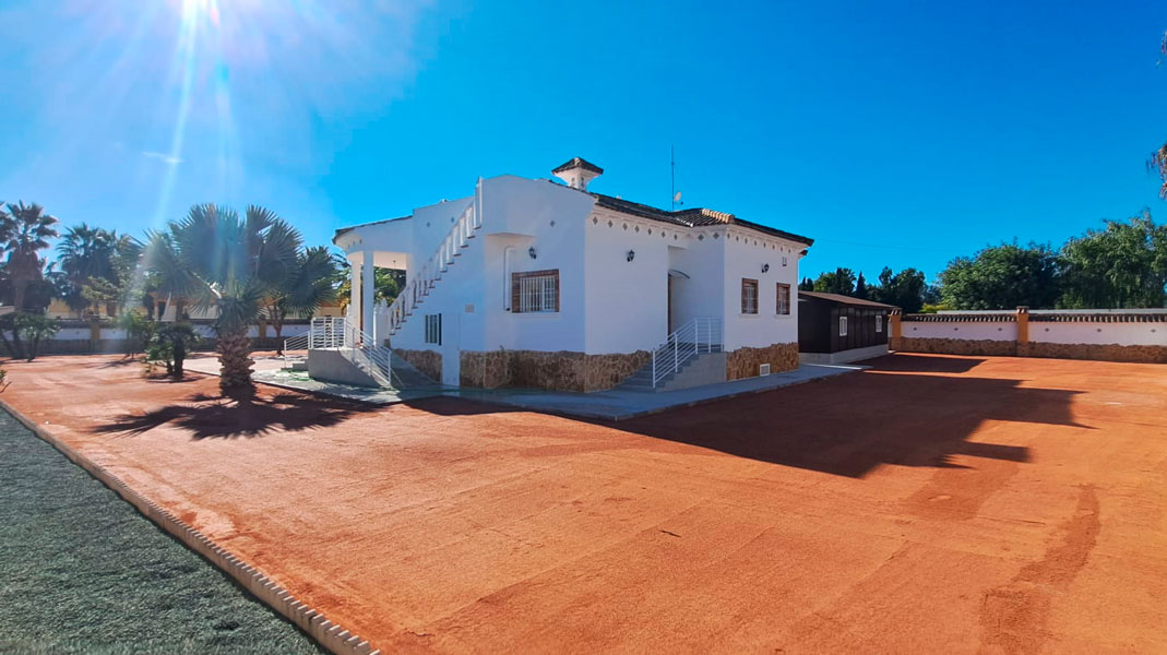 Finca for sale in Catral