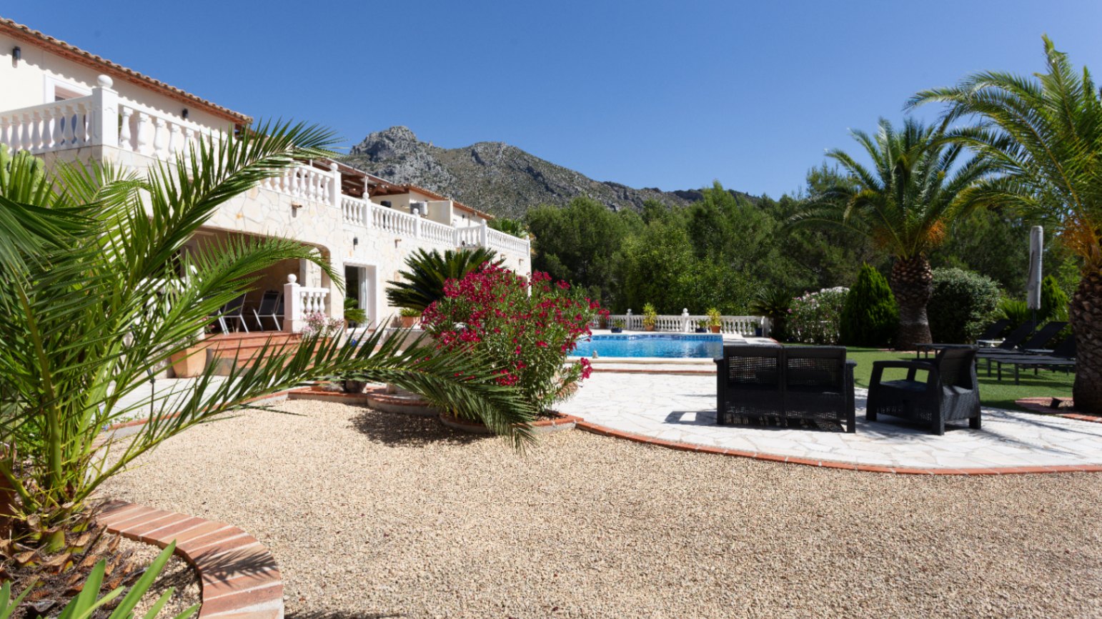 Finca for sale in Benigembla