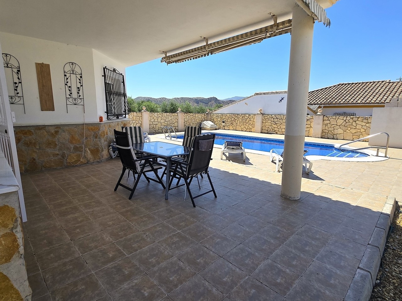 Villa for sale in Arboleas