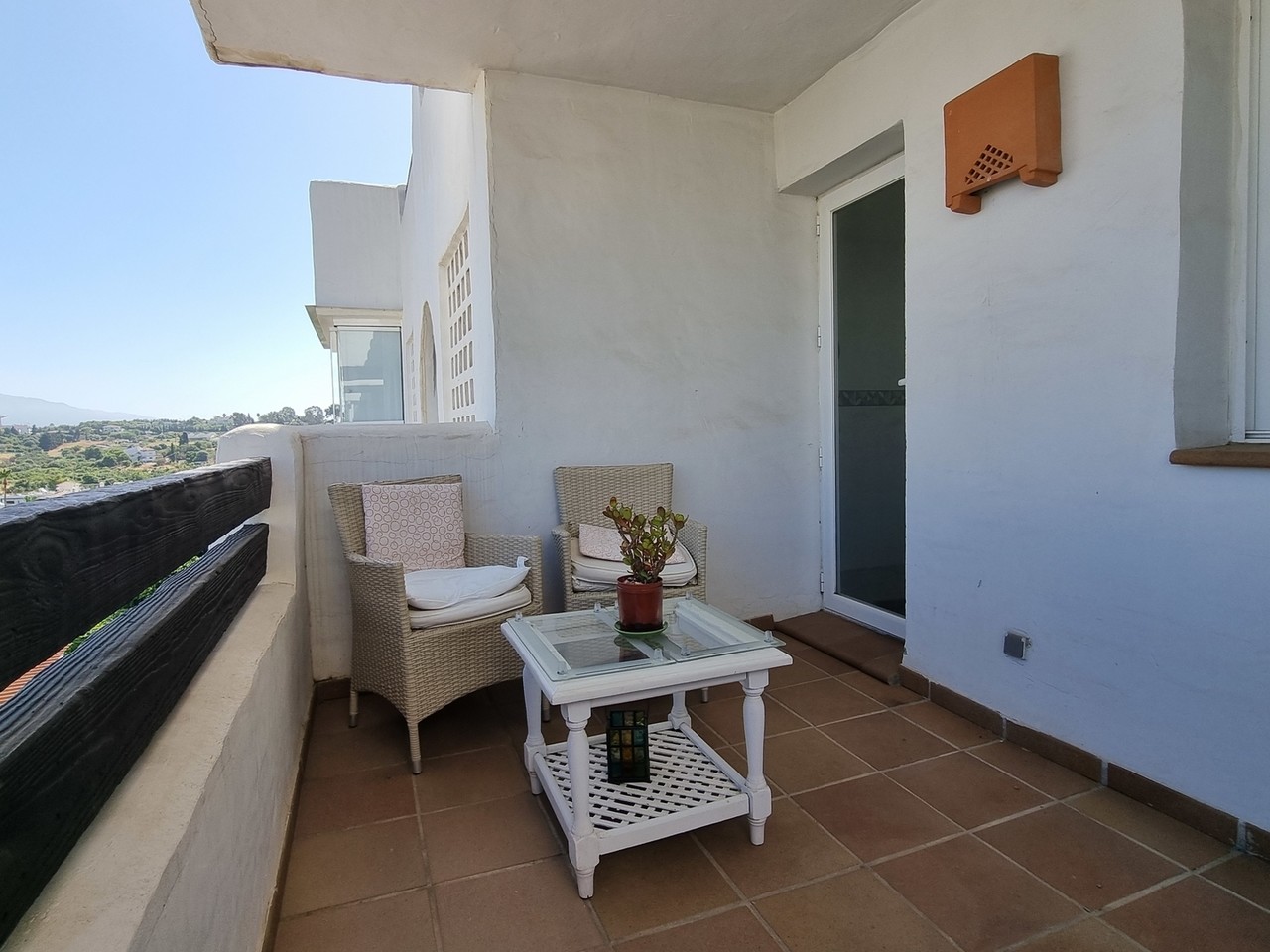 DP-17-B2488-11 Apartment for sale in Estepona