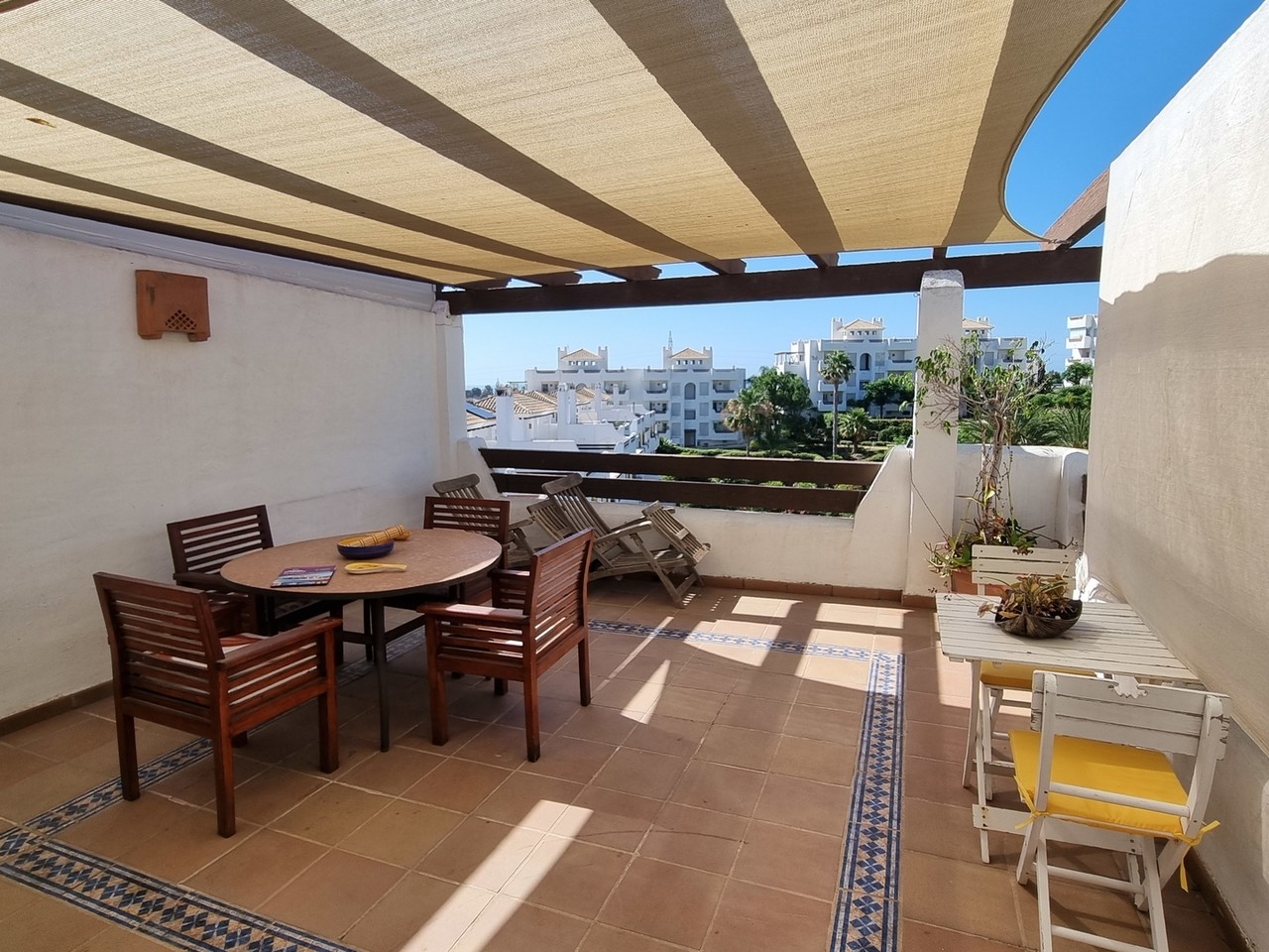DP-17-B2488-4 Apartment for sale in Estepona