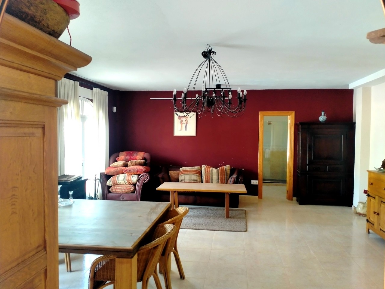 Villa for sale in Urcal