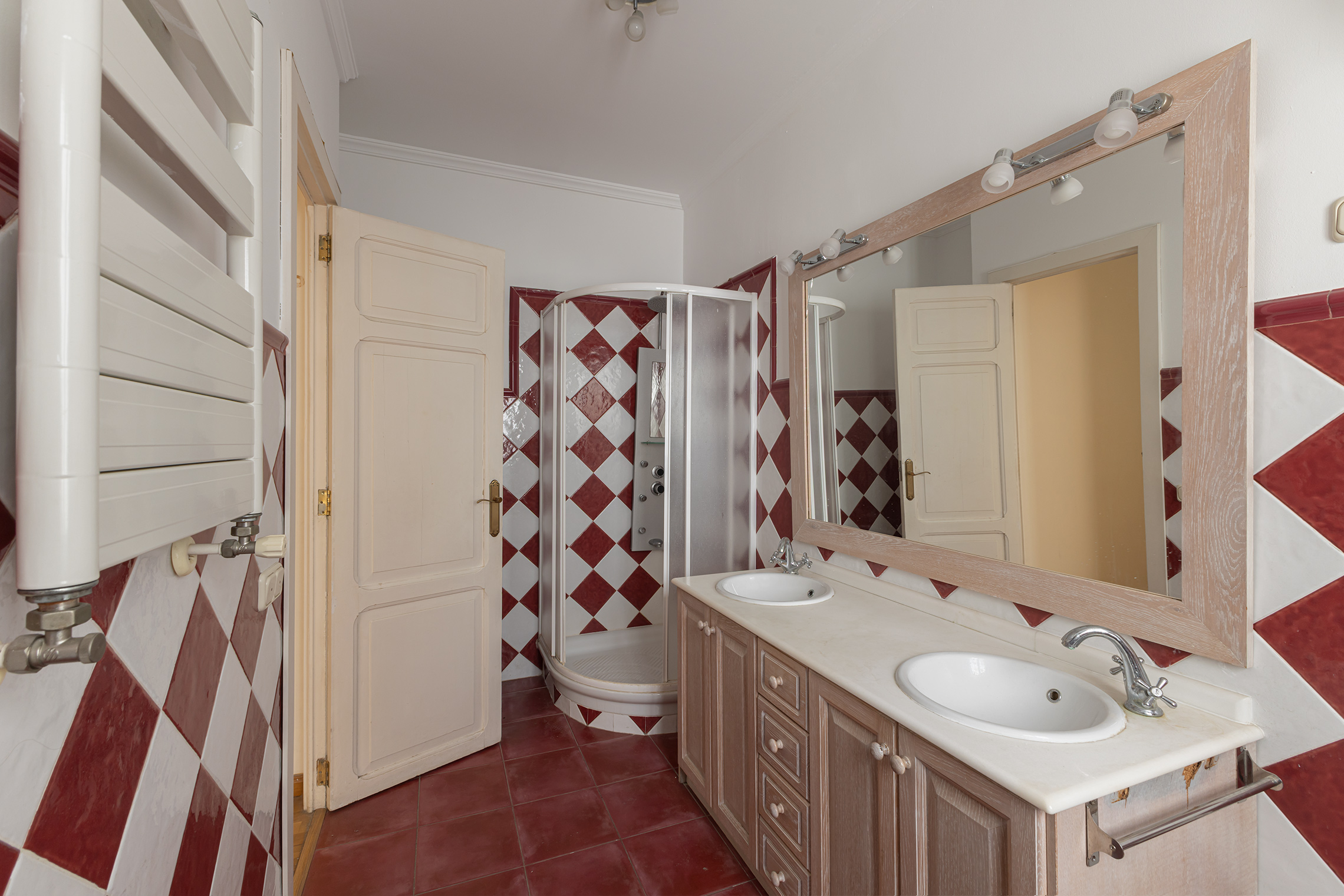 DP-18-CG1219-12 Apartment for sale in Valencia
