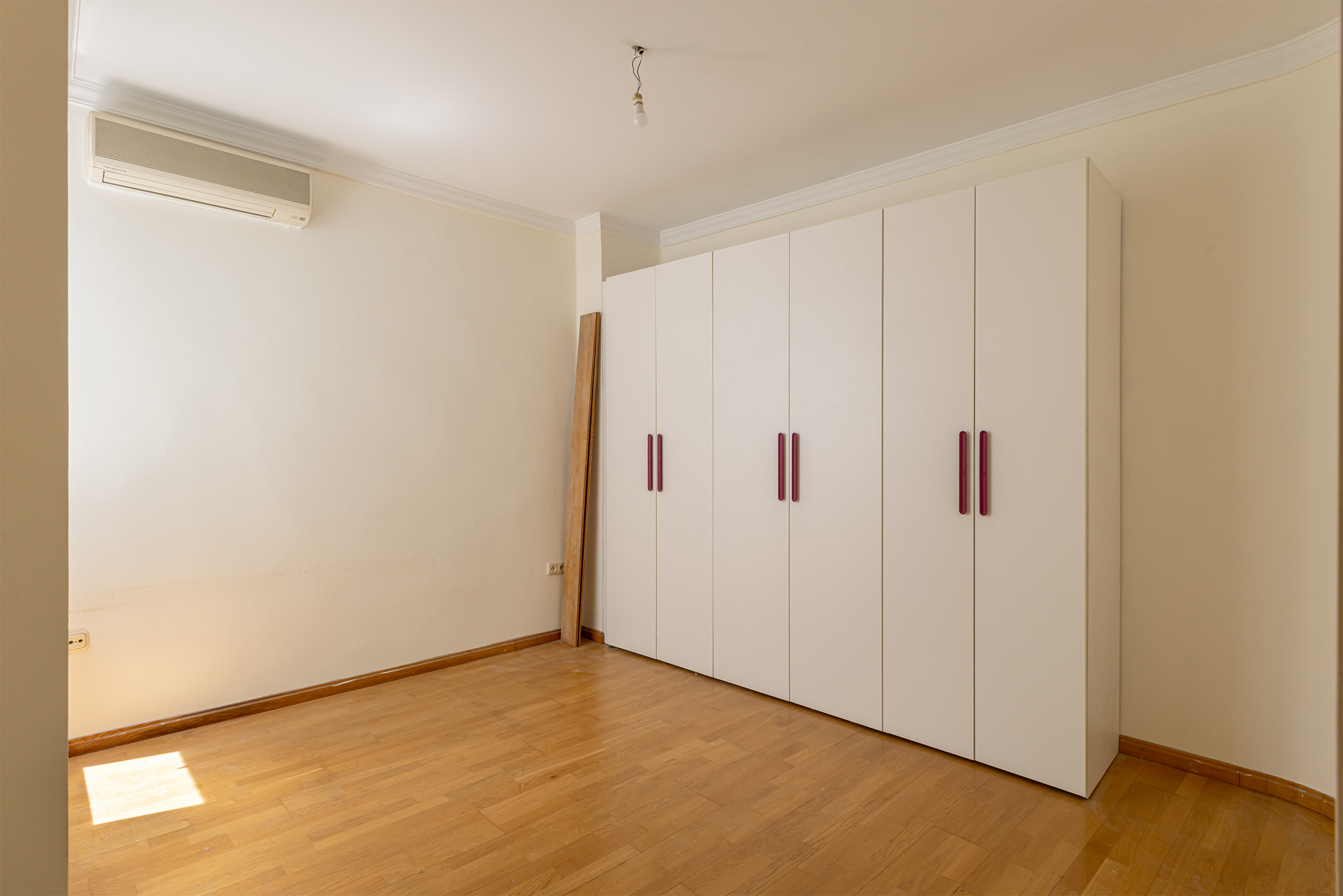 DP-18-CG1219-5 Apartment for sale in Valencia