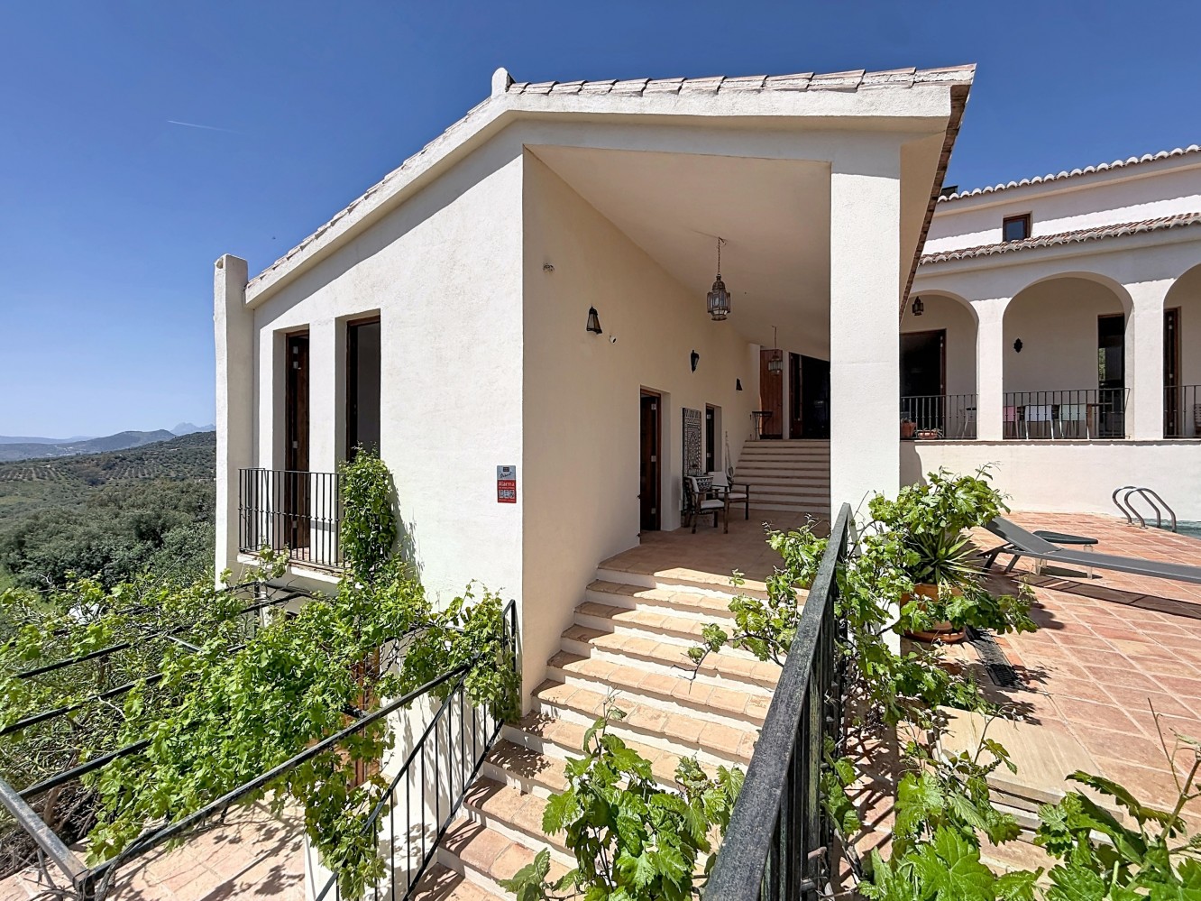 DP-26-6294-5 Villa for sale in Alcaucín