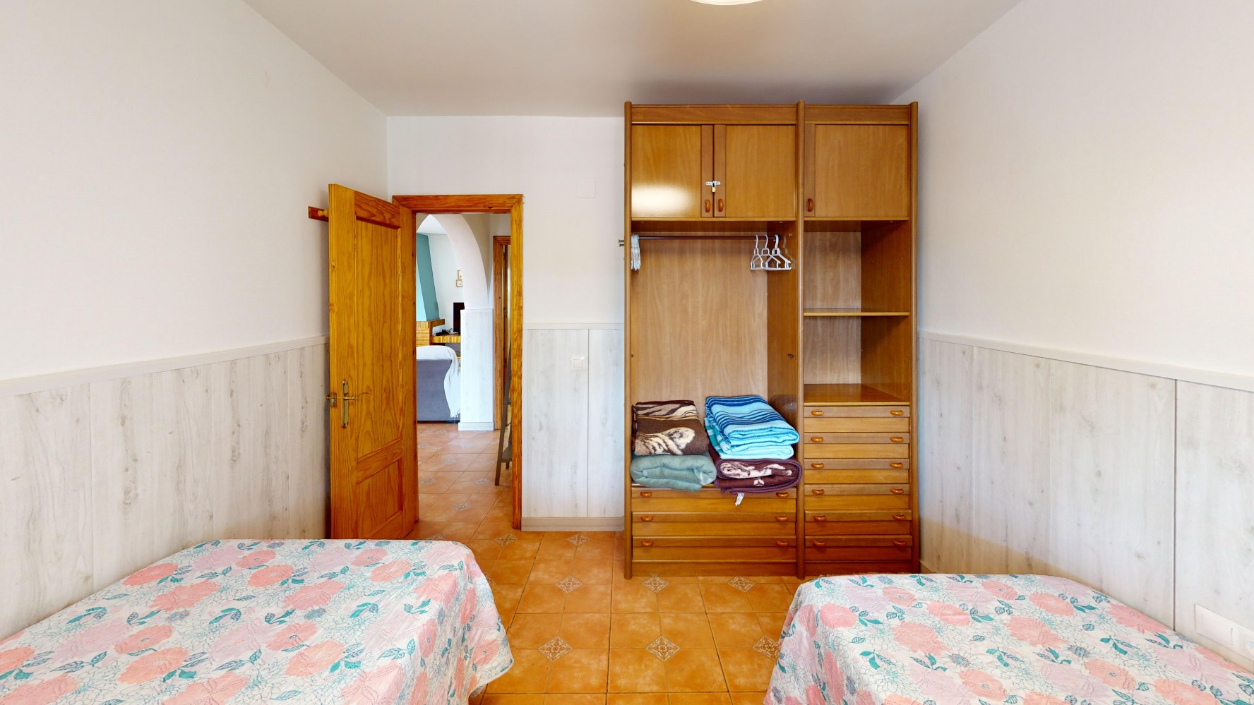 Villa for sale in Sayalonga