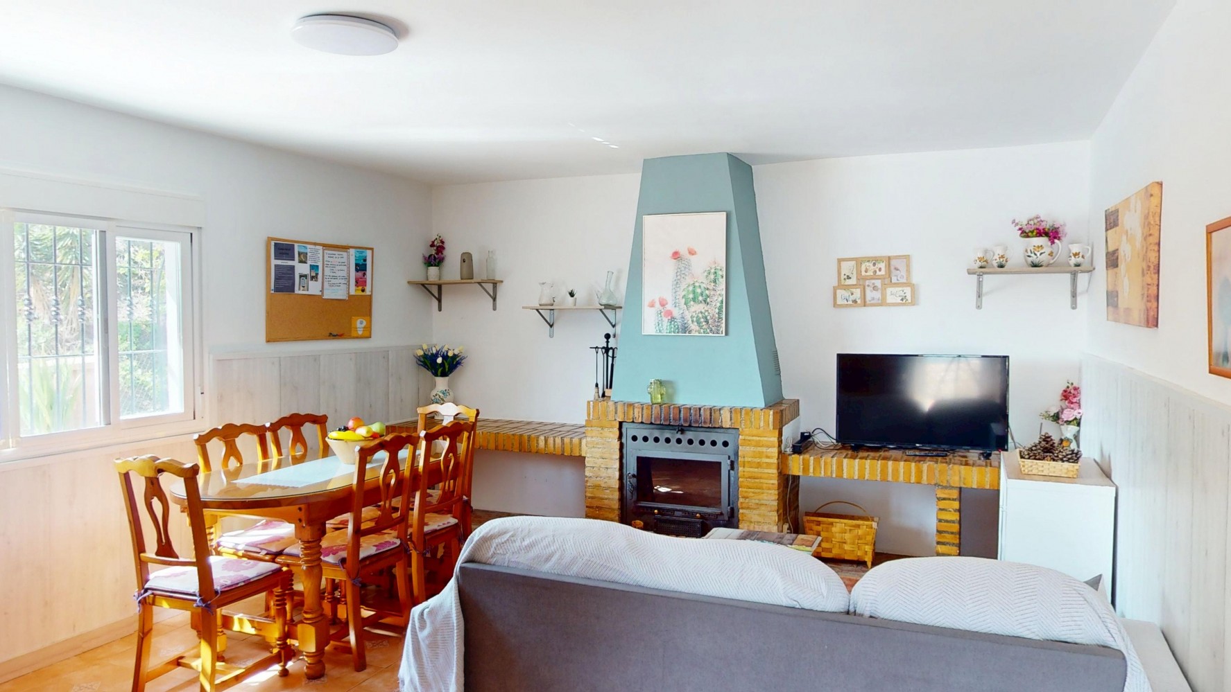 Villa for sale in Sayalonga