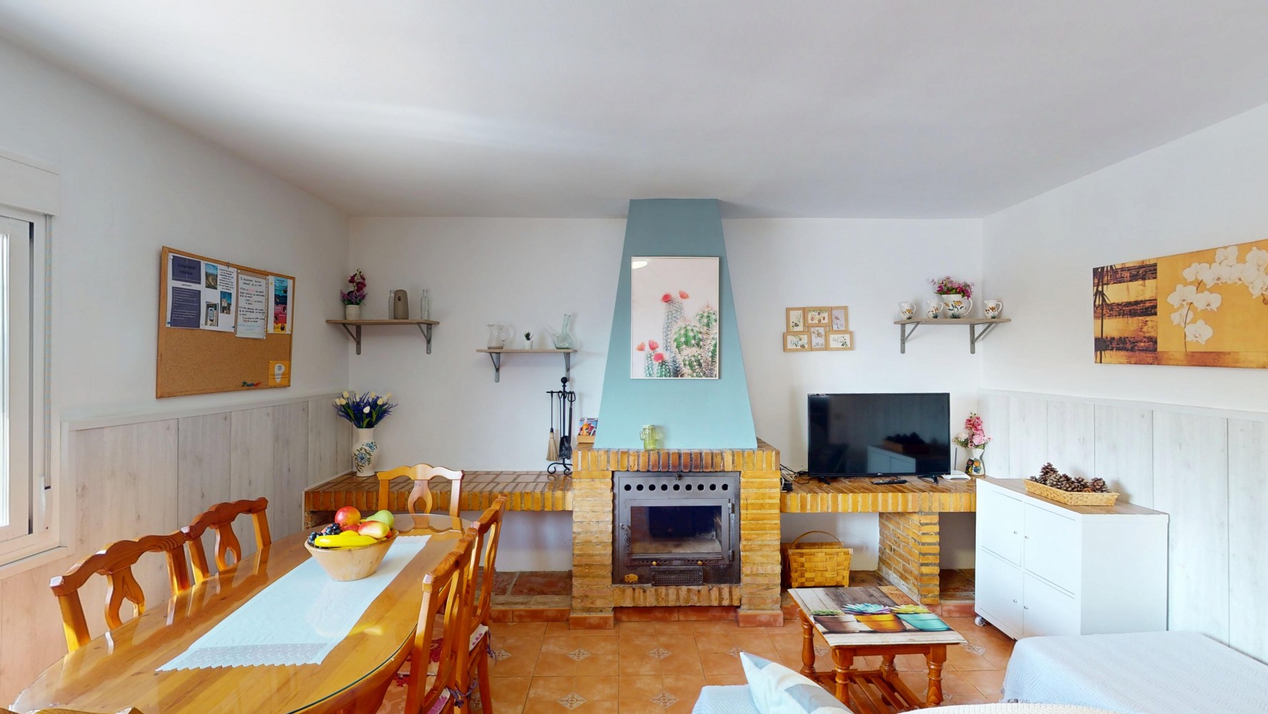 Villa for sale in Sayalonga