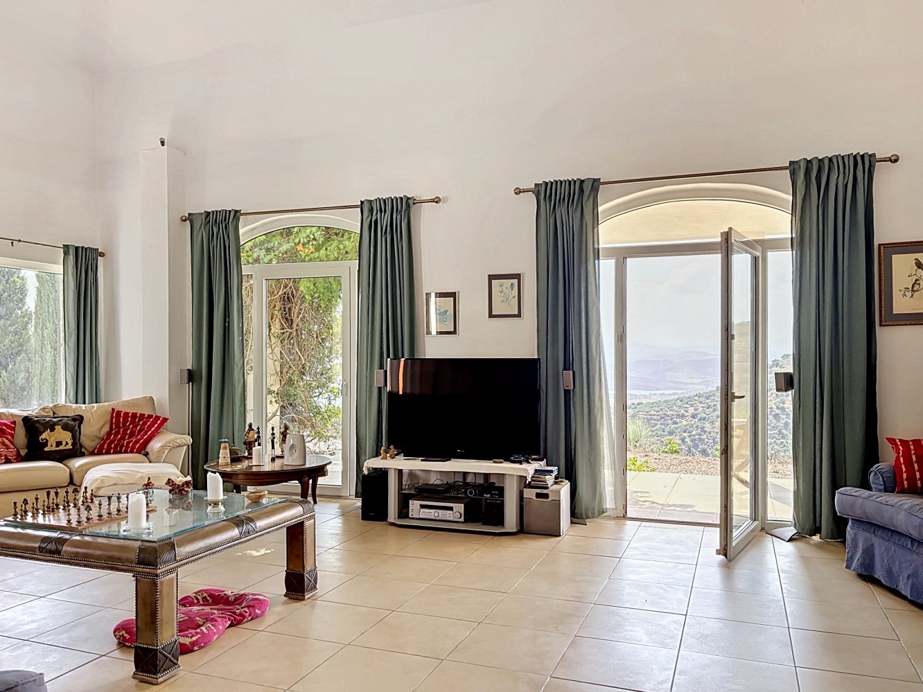 Villa for sale in Canillas de Aceituno