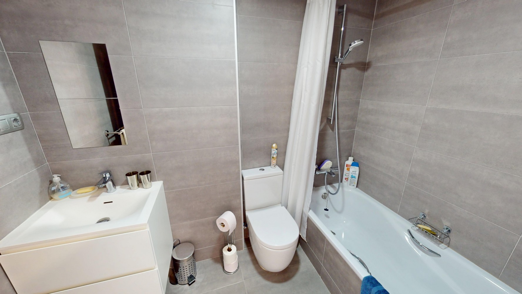 DP-26-6307-18 Apartment for sale in Caleta de Vélez