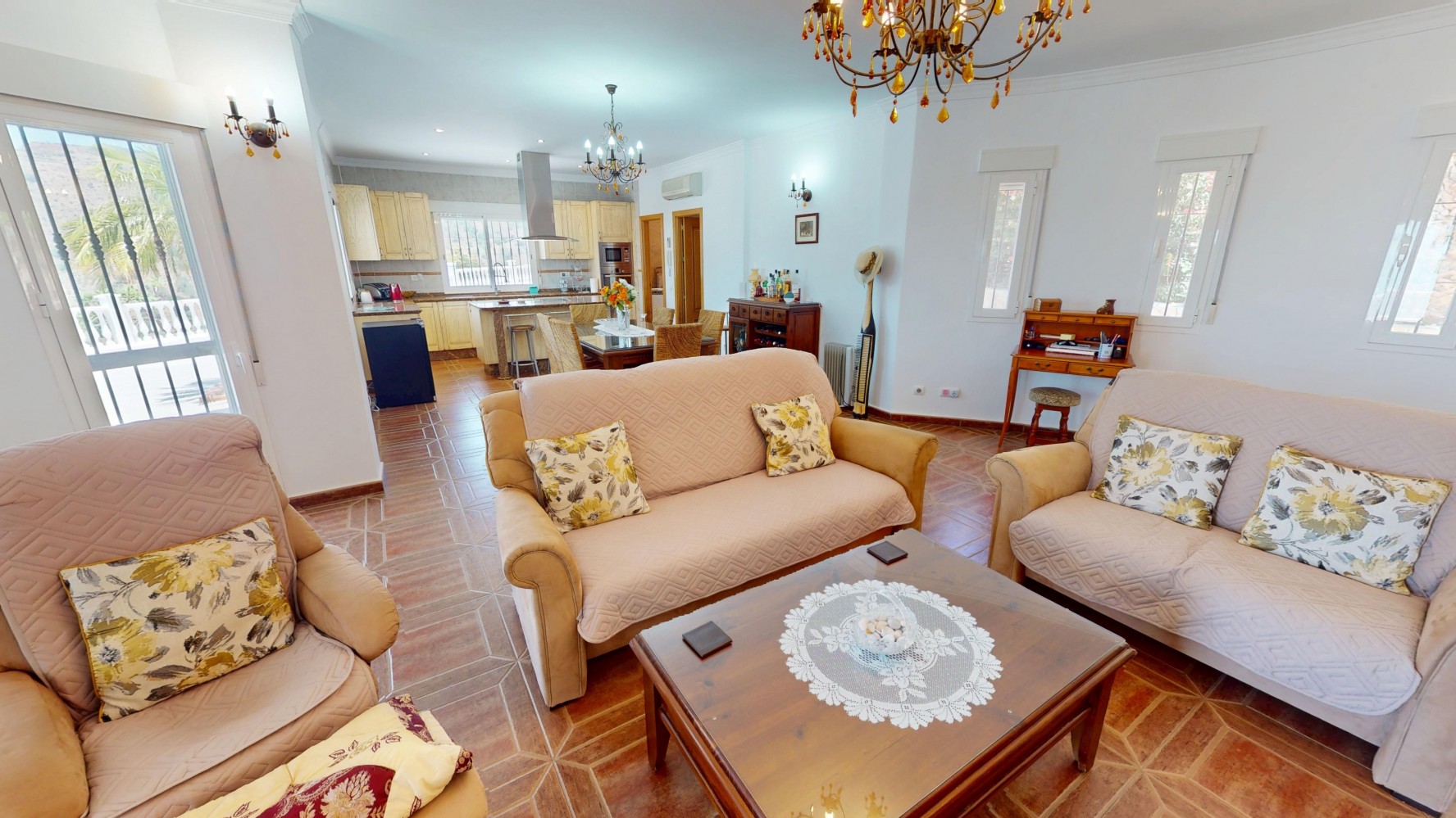 Villa for sale in Arenas