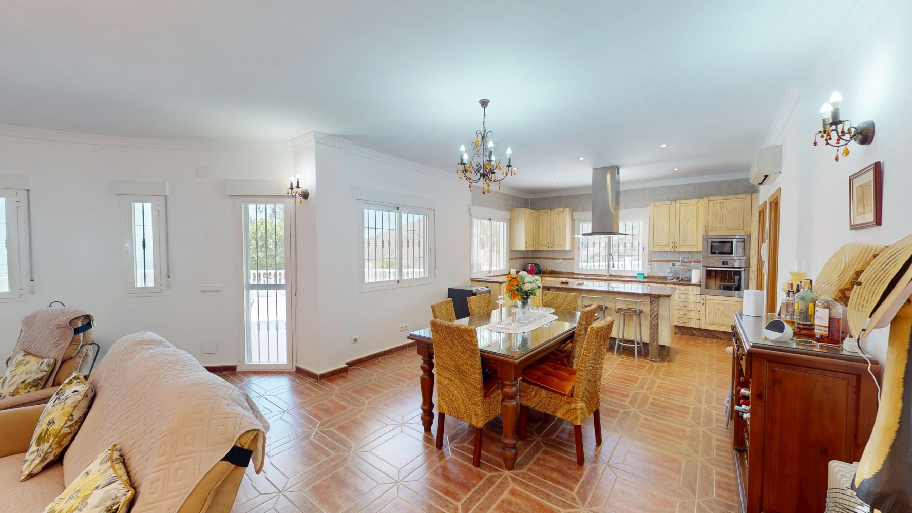 Villa for sale in Arenas