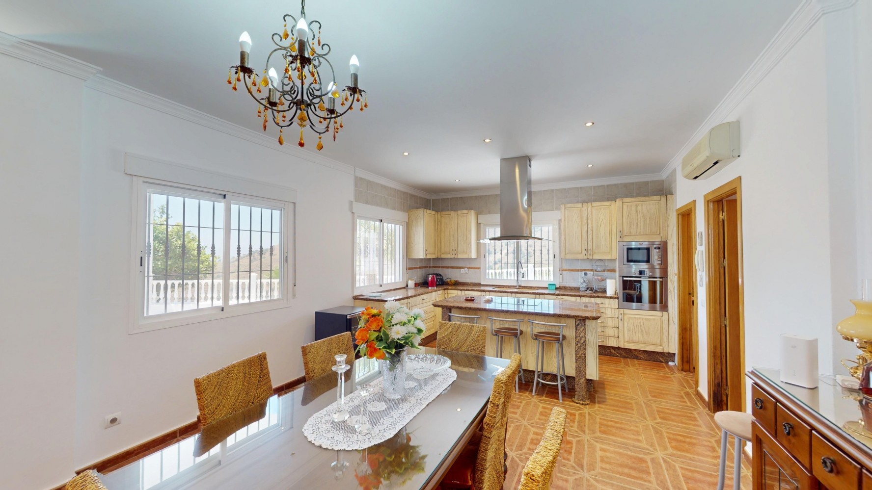 Villa for sale in Arenas