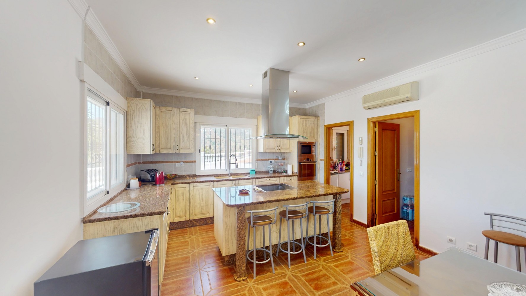 Villa for sale in Arenas