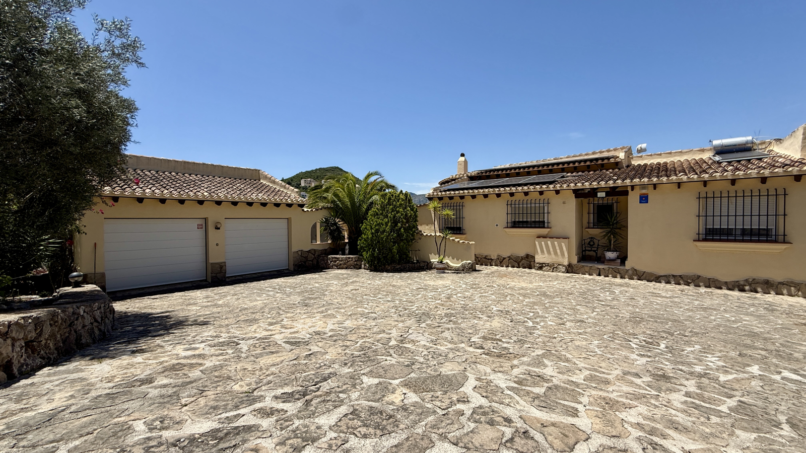 Villa for sale in Pego – Monte Pego