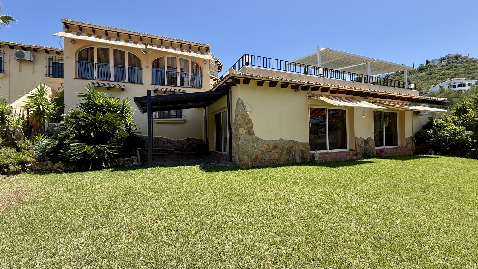 Villa for sale in Pego – Monte Pego