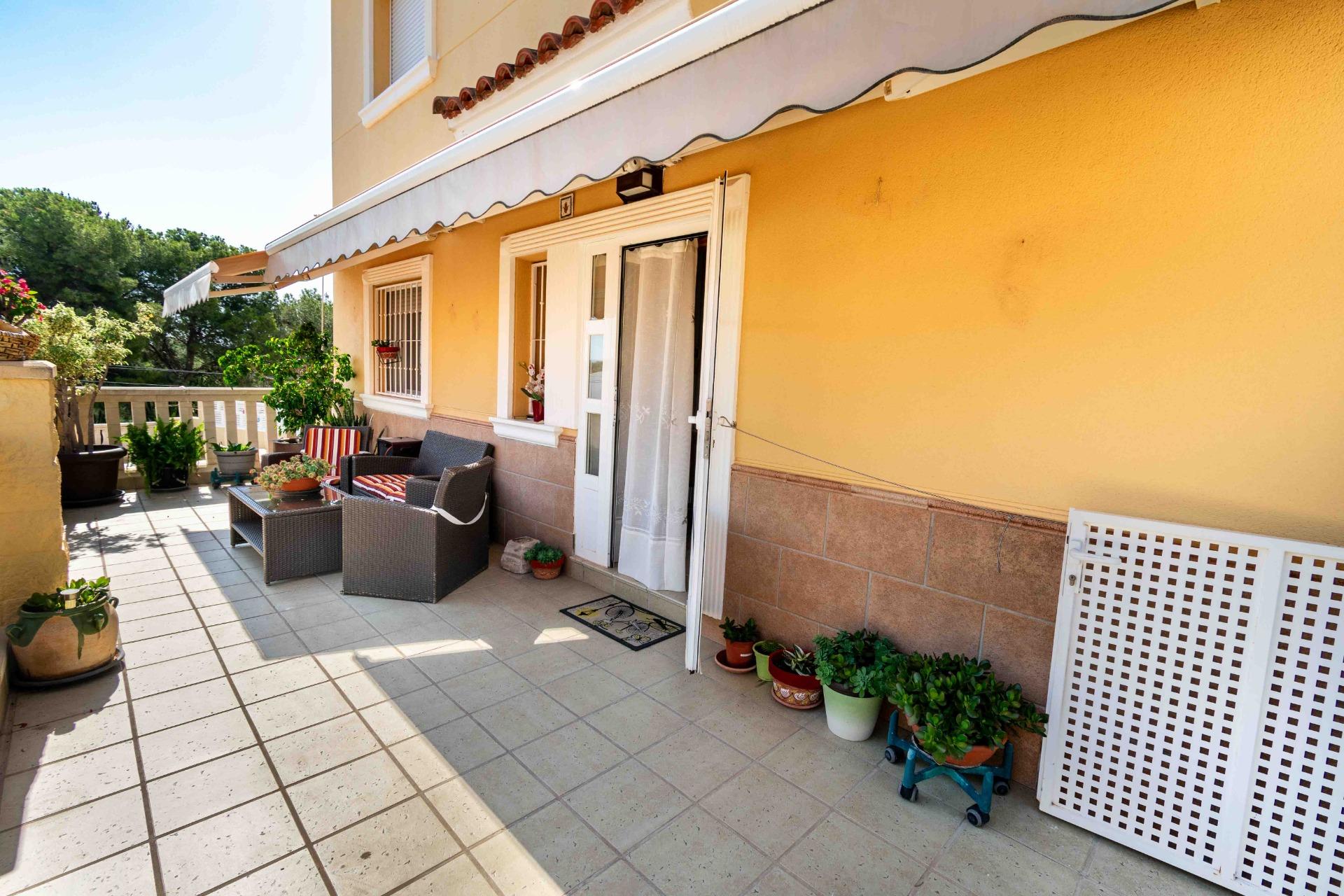 Villa for sale in La Nucía
