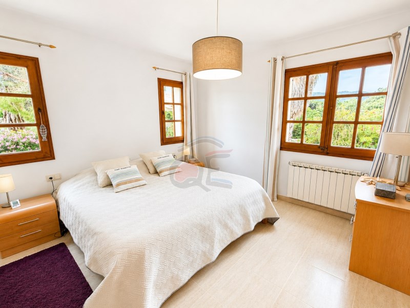 Villa for sale in Calonge
