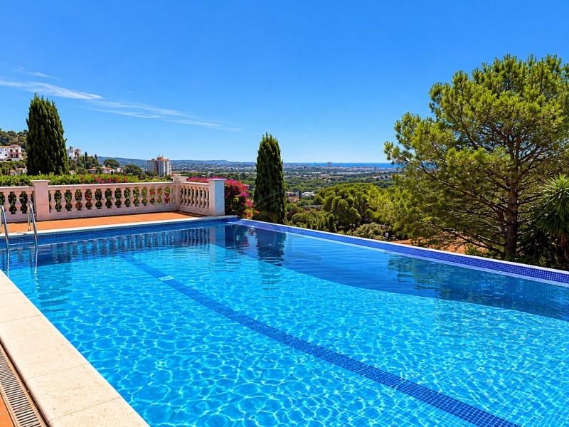 Villa for sale in Calonge