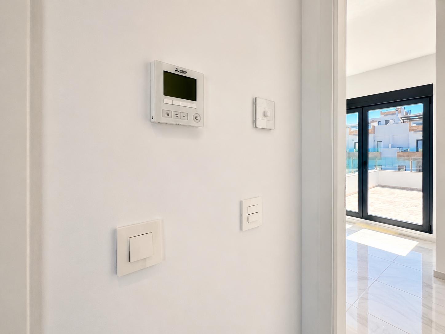 DP-40-C3XY7121NUC-10 Villa for sale in Polop