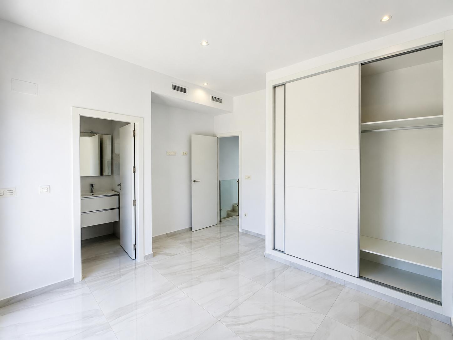 DP-40-C3XY7121NUC-12 Villa for sale in Polop