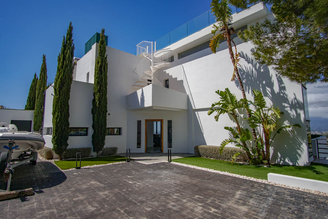 Villa for sale in Altea