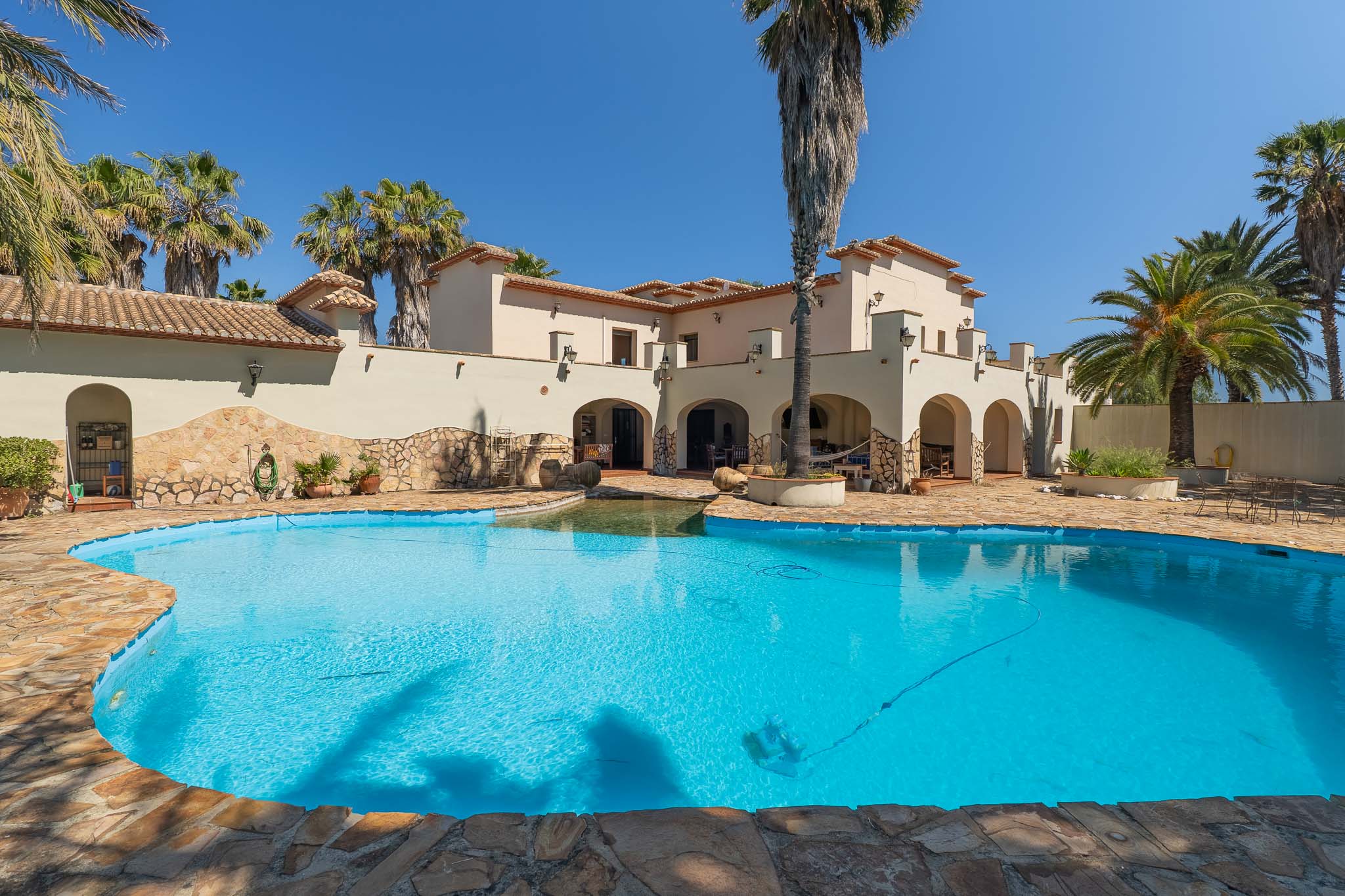 DP-40-C4XY8336OND-1 Villa for sale in Ondara