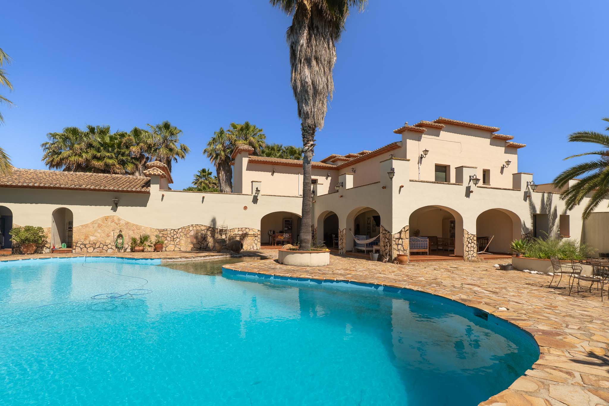 DP-40-C4XY8336OND-2 Villa for sale in Ondara