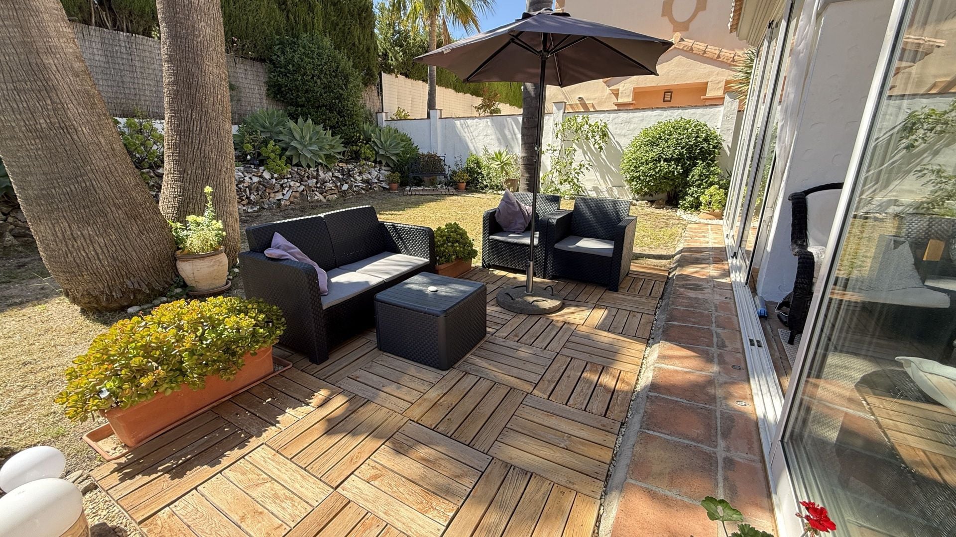Villa for sale in Coín