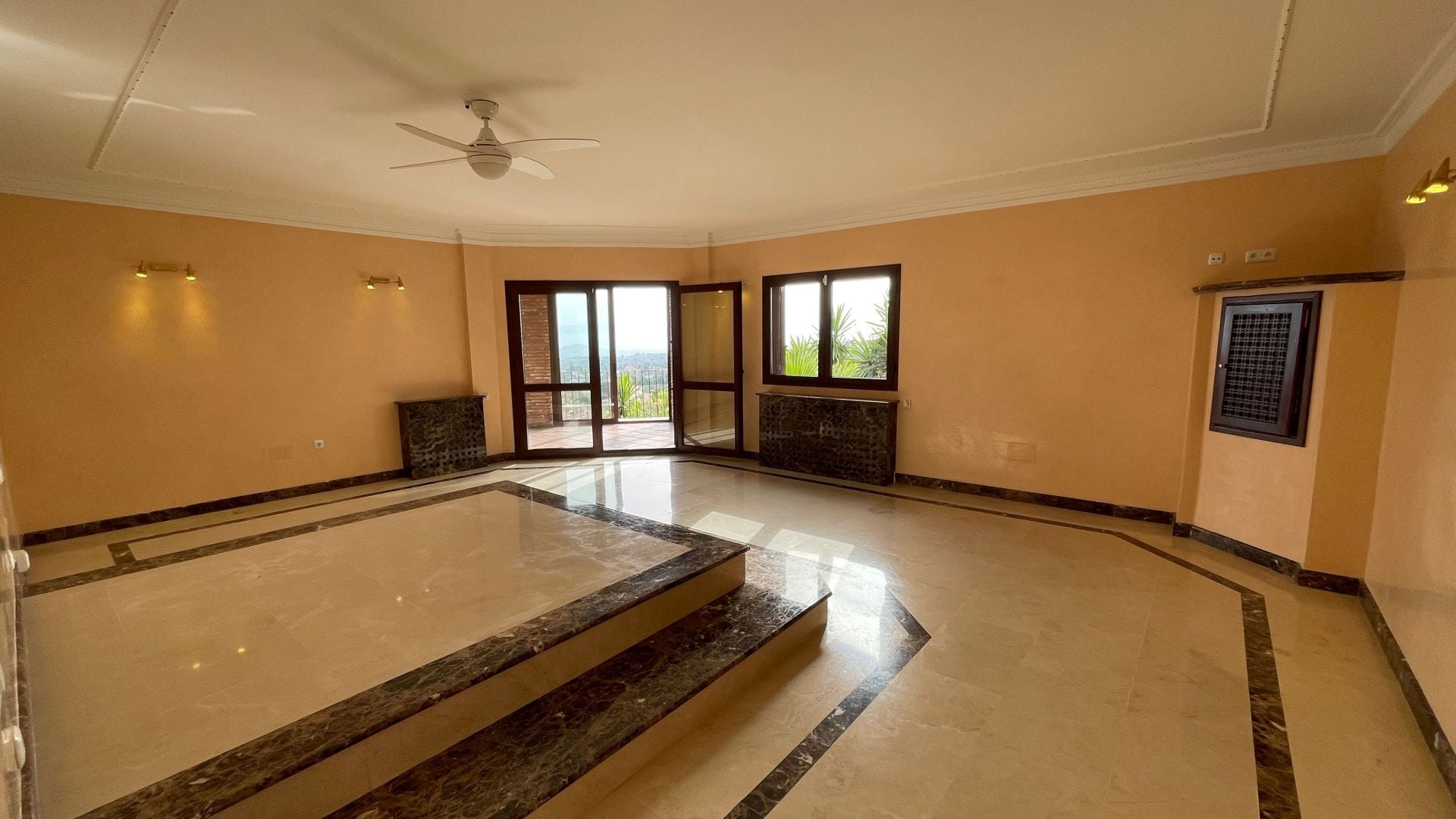 Villa for sale in Alhaurín el Grande