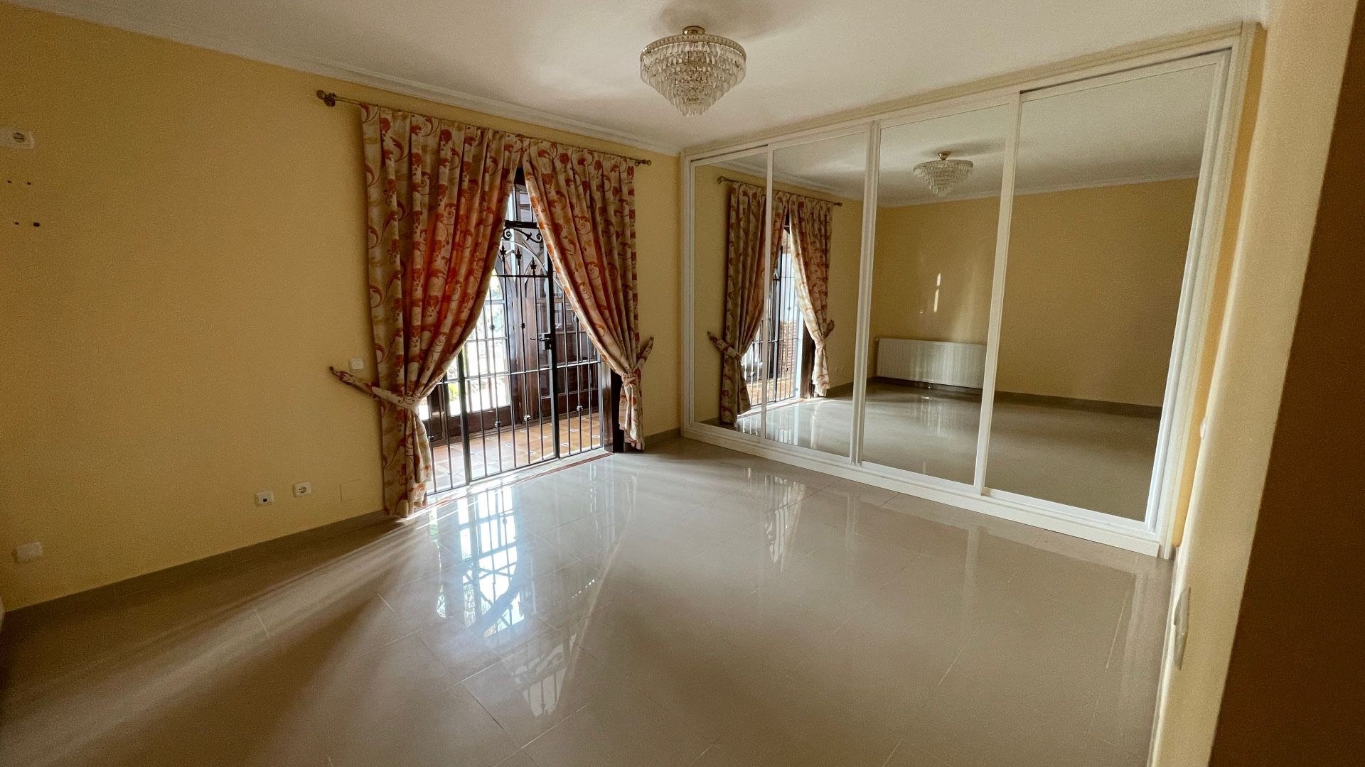 Villa for sale in Alhaurín el Grande
