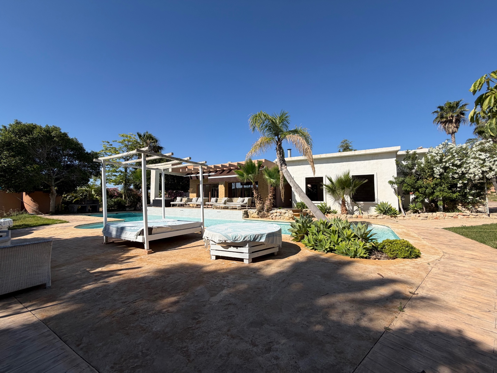DP-54-VA2000-1 Villa for sale in Elche