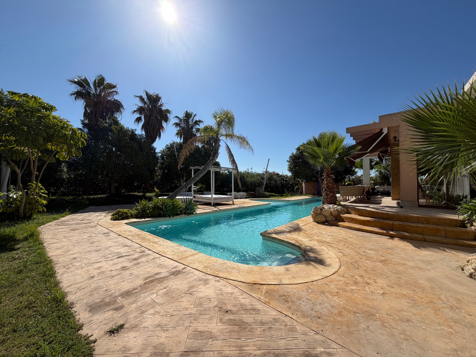 DP-54-VA2000-2 Villa for sale in Elche