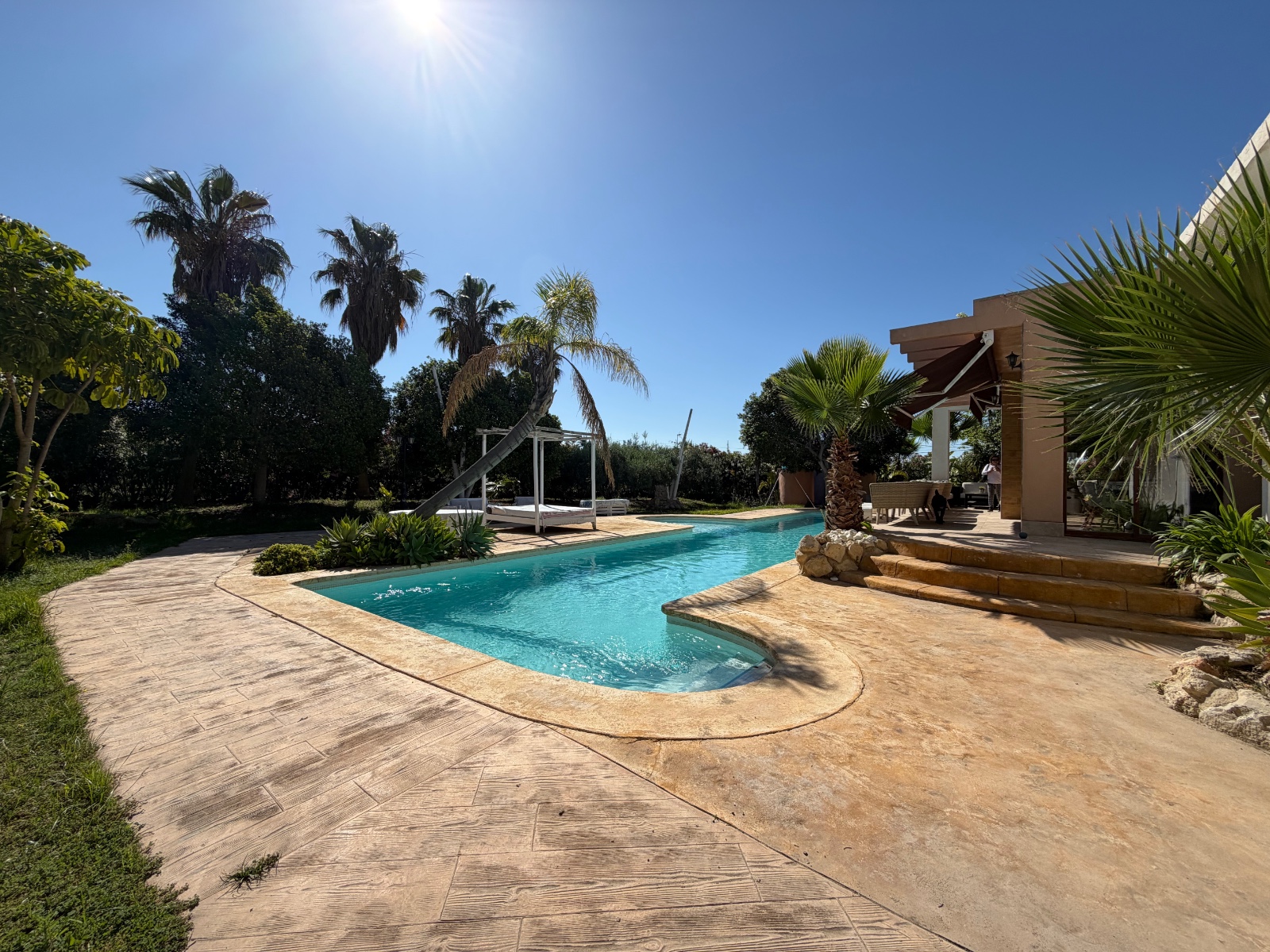 DP-54-VA2000-4 Villa for sale in Elche