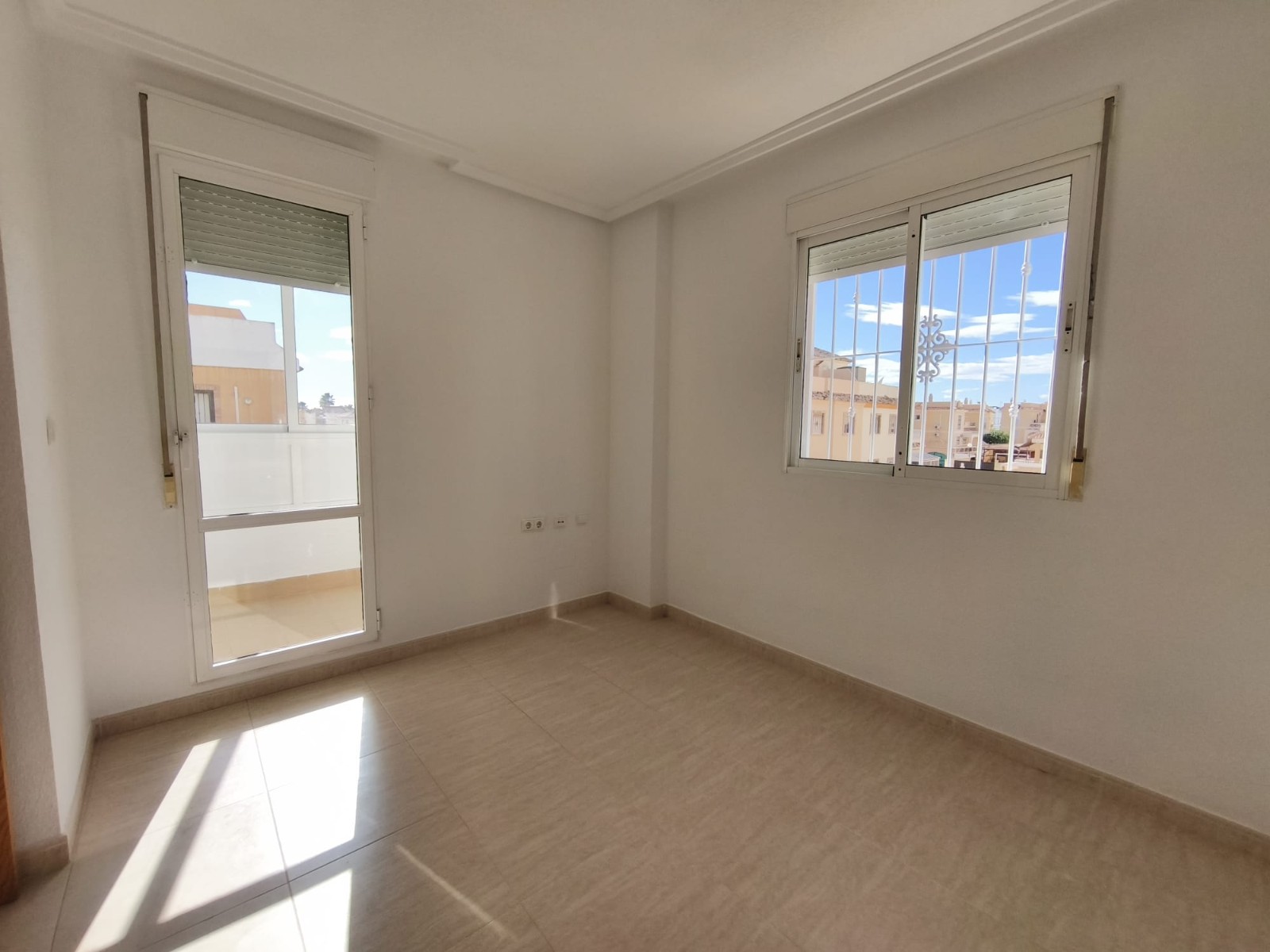 DP-75-SGF2323-19 Townhouse for sale in Rojales