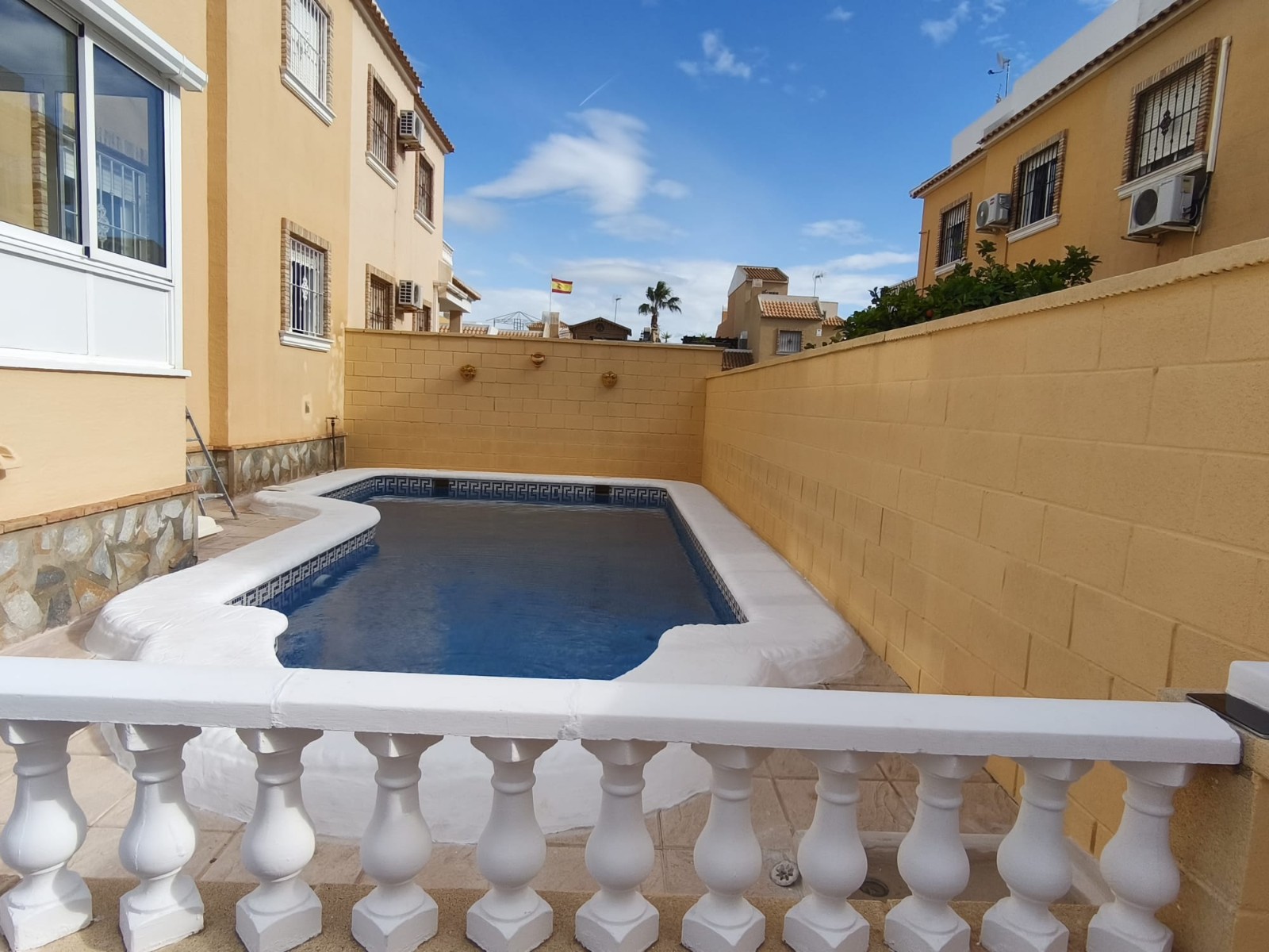 DP-75-SGF2323-6 Townhouse for sale in Rojales
